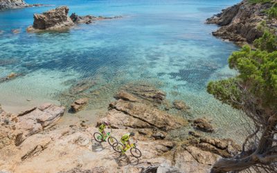 Bicicletta e Sardegna: goditi la vacanza, al resto ci pensiamo noi